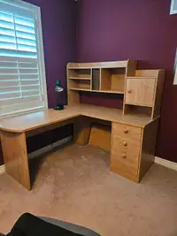 Desk and chair 