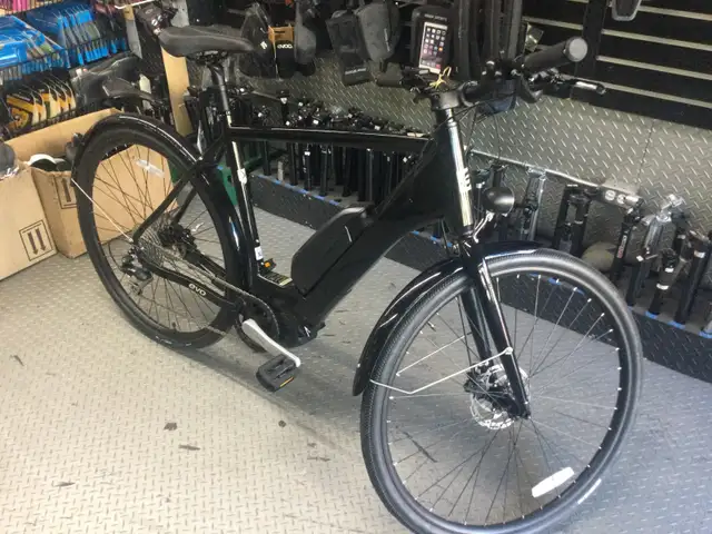 EVO eBKE E5000 brand new 700c Ebike in eBike in City of Toronto - Image 10