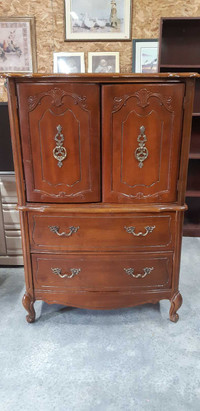 Vintage dresser cabinet