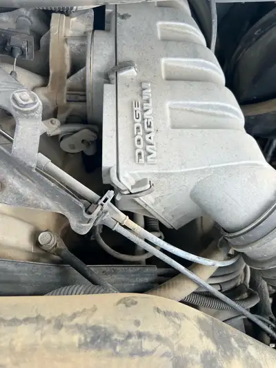 Engine is a V10* Selling as is! We have no idea what it’s wrong with the truck aside from the front...
