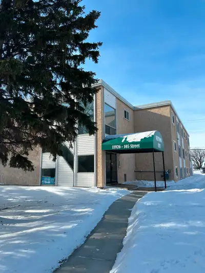 Next to NAIT 1 and 2 BD Apartment - 11926 105 St