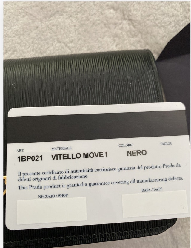 Prada wallet on chain Women's Bags & Wallets Calgary Kijiji