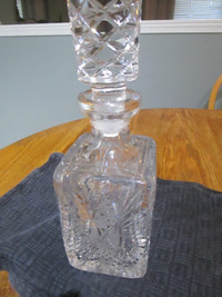LIQUOR DECANTER Lead Crystal weighs 5 pounds