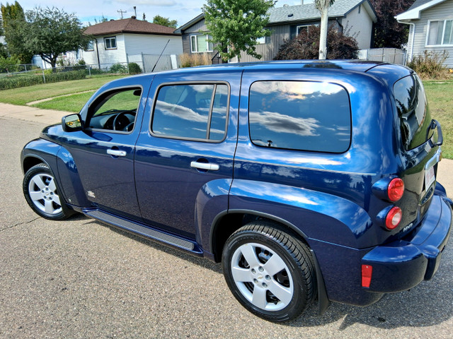 Chevrolet HHR in Cars & Trucks in Edmonton - Image 3