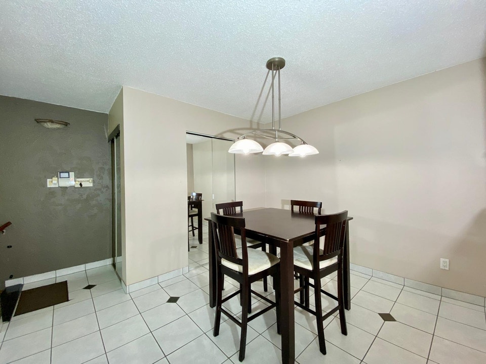 Condo in River Heights with 2 bed, 1.5 bath and balcony 3