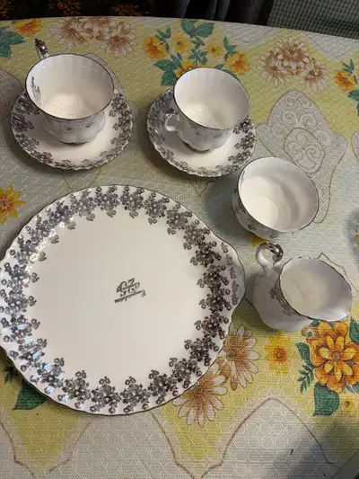 7 Piece Royal Albert Tea Set , View more