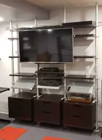 Expandable modular shelving system