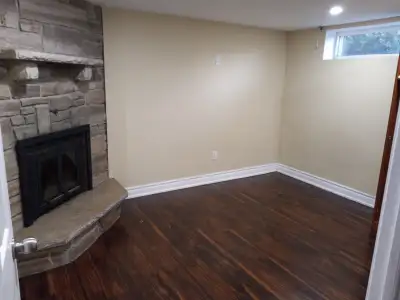 Private room for Male:Midland & Eglintion