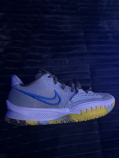 nike kyrie low 4, View more