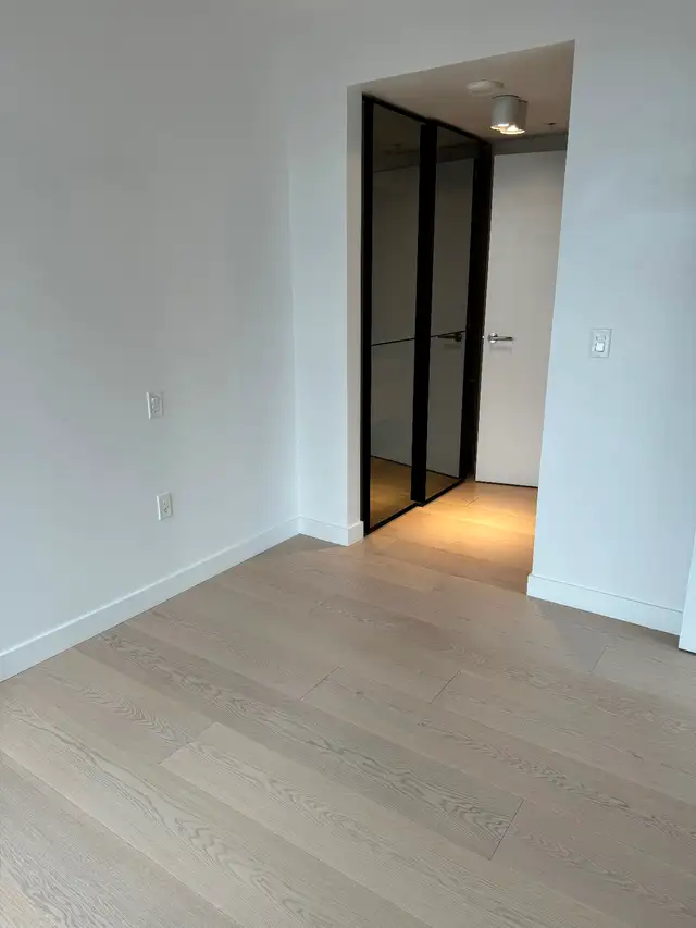 2 bed downtown Vancouver in Long Term Rentals in Vancouver - Image 6