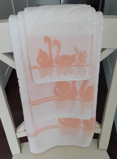 Vintage 80s White and Peach Swan towel set - 3 piece, View more