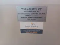 Platform wheelchair lift