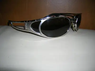 Floyd Sunglasses  FL 6132 Silver Made In Italy Rare New, View more