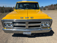 71 GMC fleetside pick up truck