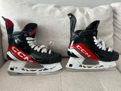 CCM Jetspeed Control Senior Hockey Skates - Size 8.5 Regular, View more