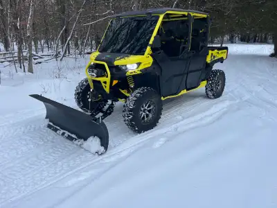 Serious inquiries only 2019 can am defender max xmr hd10 5900km No heat or ac $23,000 firm $22,000 w...