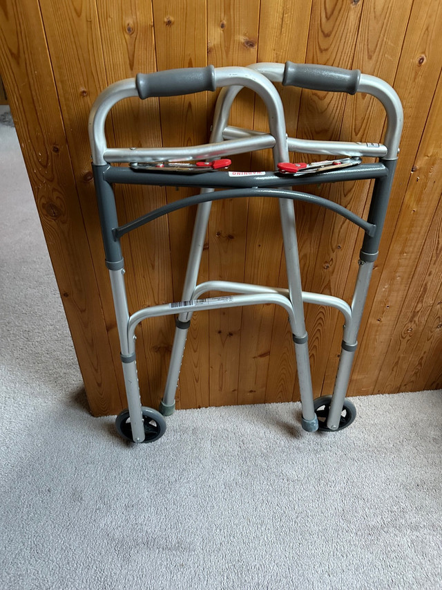 Drive metal 2 wheel walker in Health & Special Needs in Kawartha Lakes - Image 2
