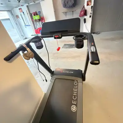 ÉCHELON STRIDE TREADMILL, View more