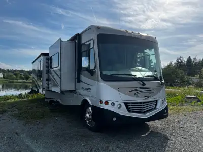 A beautiful 37 foot motorhome that will make you feel right at home wherever you go. All set up in t...