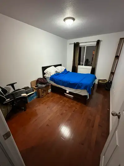 Bed Room Shared Bathroom