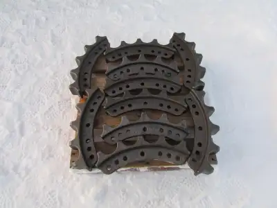 10 New Trek Cat D8N/D8R/D8T Sprocket Segments $1,000