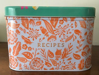 Floral Tin Recipe Box With Cards