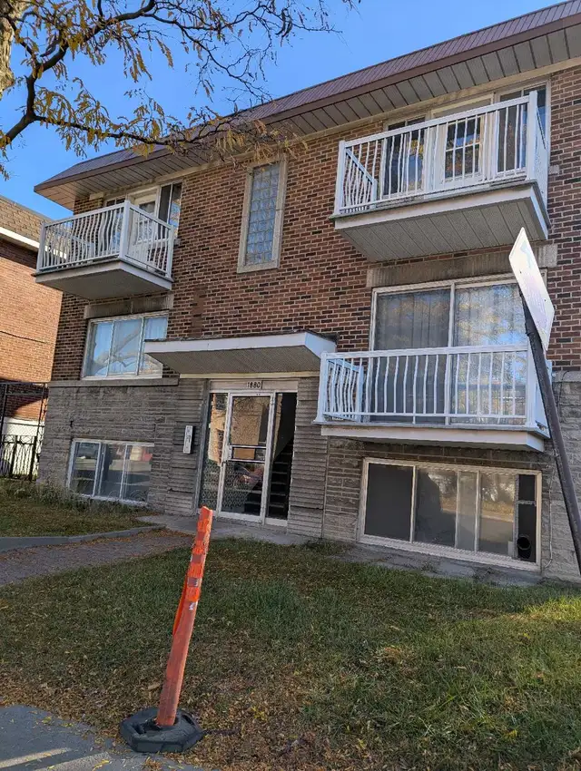 3.5 Basement Apartment Available in Ahuntsic