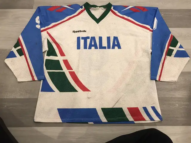 Game Worn Team Italy International IIHF Hockey Jerseys in Arts & Collectibles in City of Toronto - Image 4