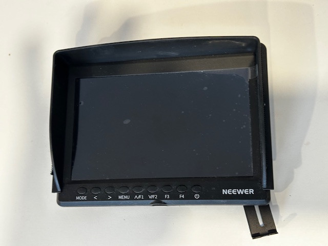 Neewer F100 Monitor dans Appareils photo et caméras  à Saint-Hyacinthe - Image 2