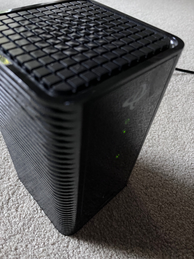 Hitron cable modem in Networking in Vancouver