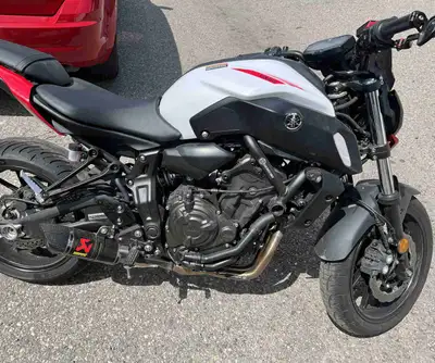 Full professional service before winter last year. Rides like new with 0 issues. RC 2 clutch & front...