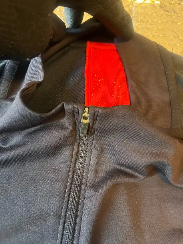 Alberta Sales, Nike Men's PSG Quarter Zip Top (L), Charcoal in Arts & Collectibles in Revelstoke - Image 7