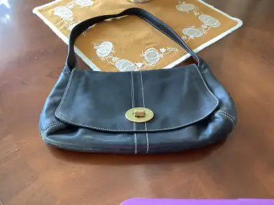 Vintage Coach Black smooth leather Flap shoulder bag, View more