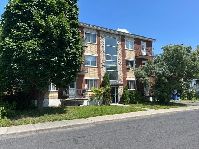 Appartement 4 1/2 à louer à Longueuil — photo 1
