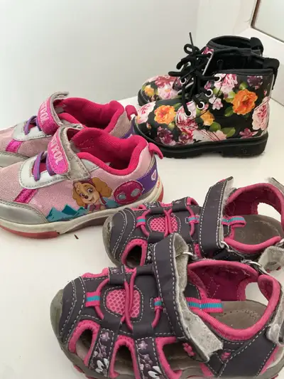 Toddler Shoes / Sandals / Boots- Size 7;, View more