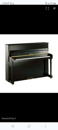 Yamaha Upright Piano in Polished Ebony P116