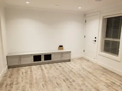 1 Bedroom Basement Suite in Surrey/Sullivan Station ($1200 per month) One bedroom basement suite is...