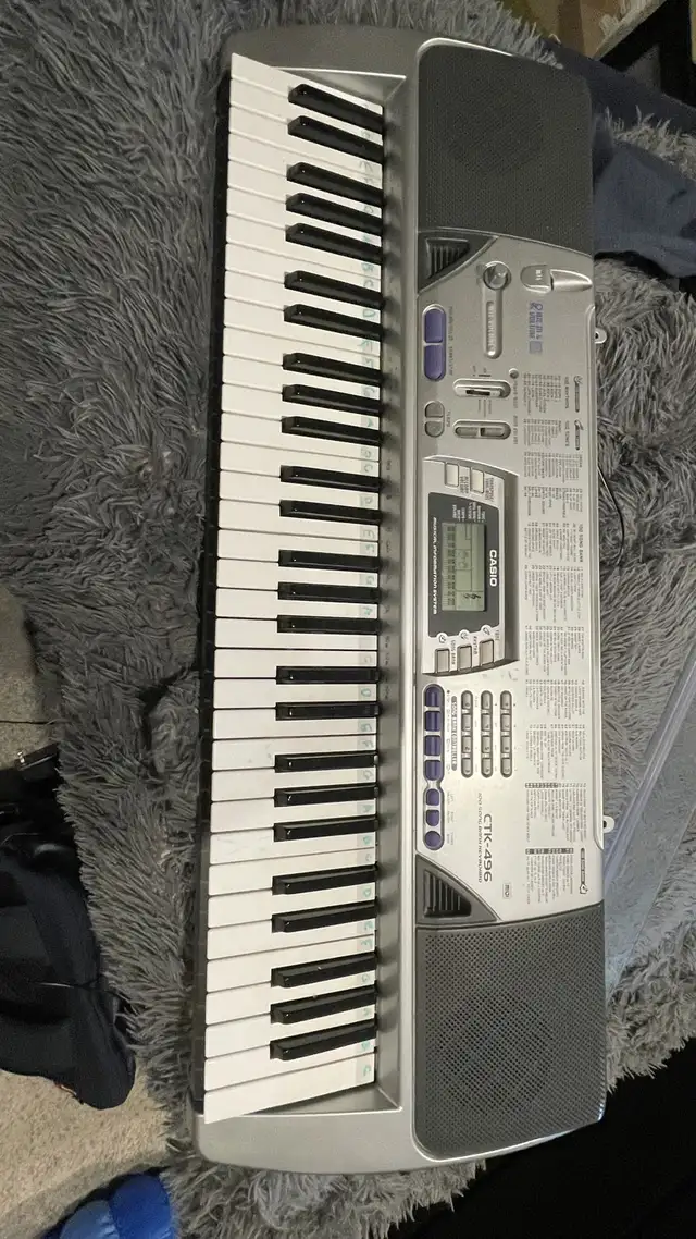 Classic CASIO keyboard in Pianos & Keyboards in Edmonton - Image 2