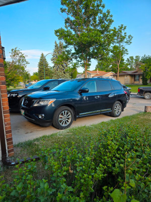 2016 Nissan Pathfinder SL