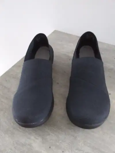 Chaussure Clarks pour femme - NEUVE, View more