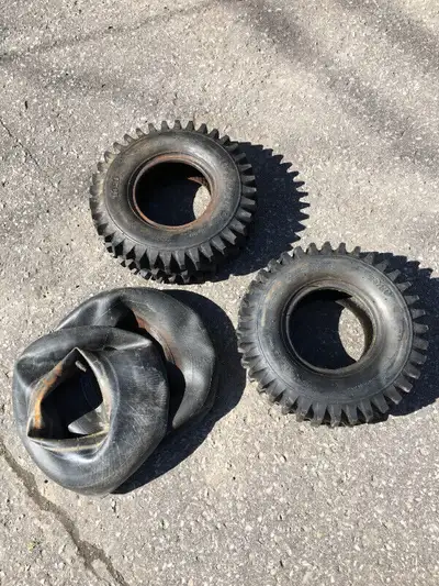 2 Pneus Toro souffleuse ou tracteur 16x5.00-7. Atanas. Contacter par SMS ou courriel, 514-999-2478
