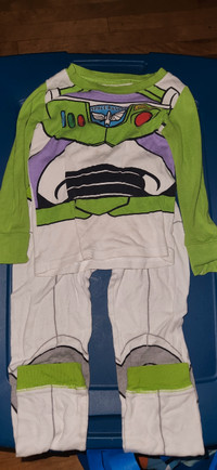 3T Old navy pajamas Buzz Lightyear