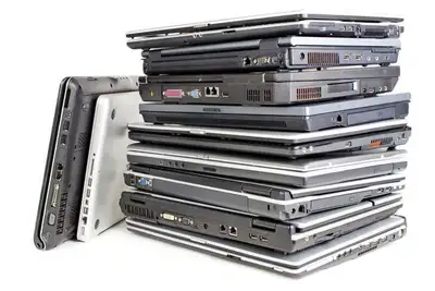 Laptop a vendre 100$, View more
