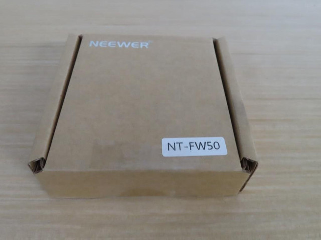 Neewer AC-PW20 AC Power Supply Adapter  in Cameras & Camcorders in Brantford - Image 2