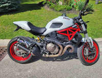 2015 Ducati Monster