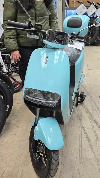 For Sale: Emmo Ado 60V Electric Scooter – Used Like New Condition: Used – Like New (only used during...