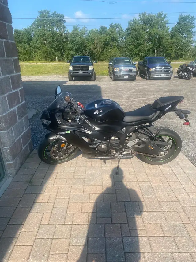 2019 Kawasaki Ninja ZX6R 636 in Sport Bikes in Mississauga / Peel Region - Image 6