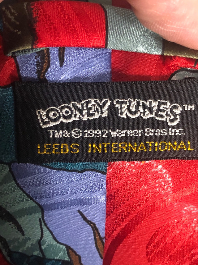 Mens Silk Red Roadrunner Tie. Looney Tunes. in Men's in Edmonton - Image 3