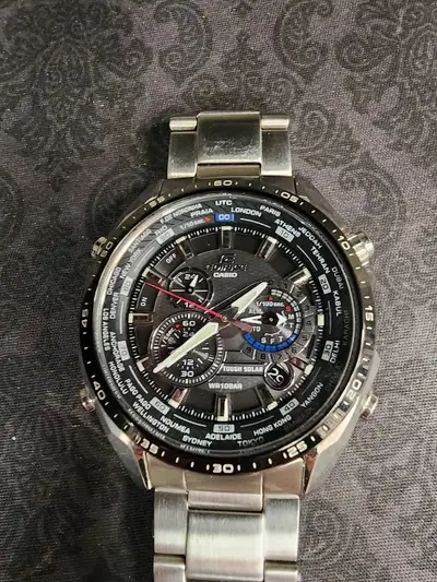 Up for grabs is my Casio Edifice EQS-500, a solar-powered chronograph watch with a stainless steel b...
