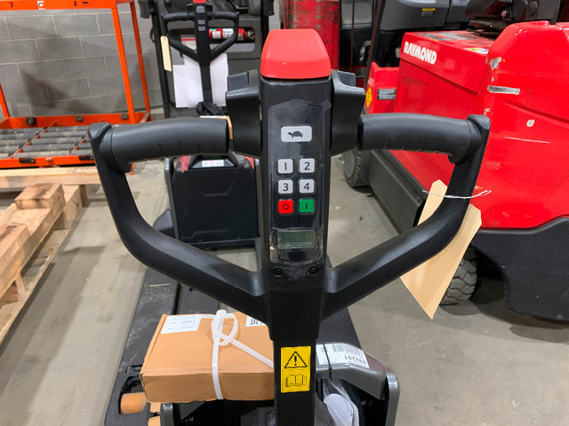 Raymond Edge Power Pallet Jack…$2995 in Other Business & Industrial in St. Albert - Image 4